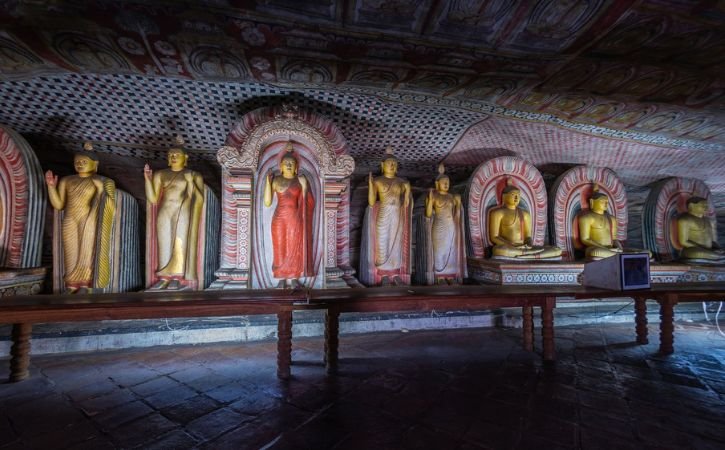 Dambulla Cave Temple
