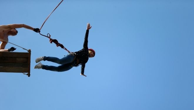 Bungee Jumping