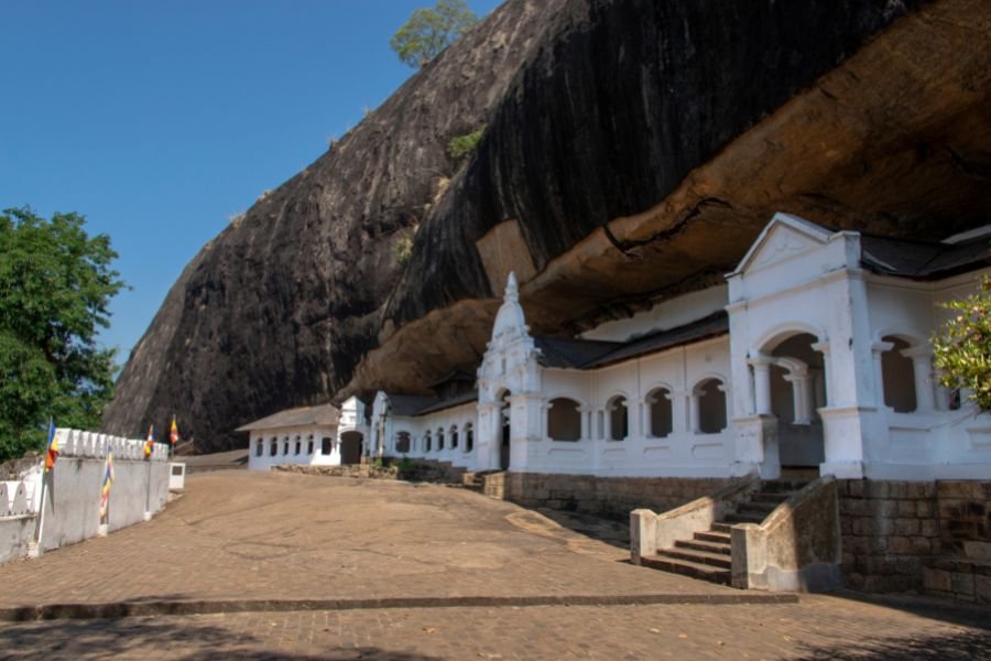 Dambulla Cave Temple