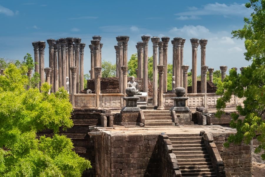 Polonnaruwa Day Tour 
