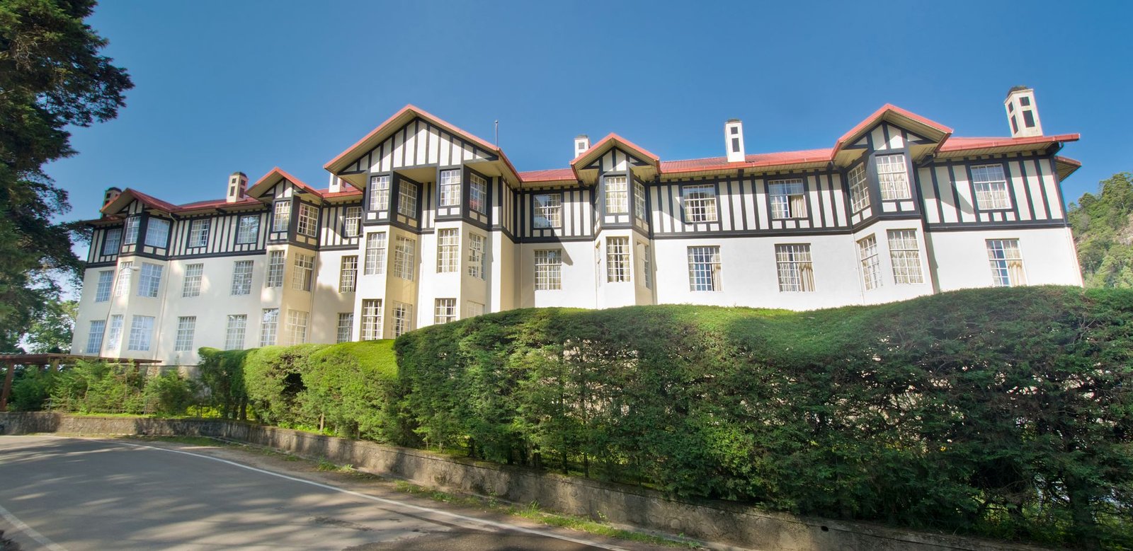 grand hotel nuwara eliya